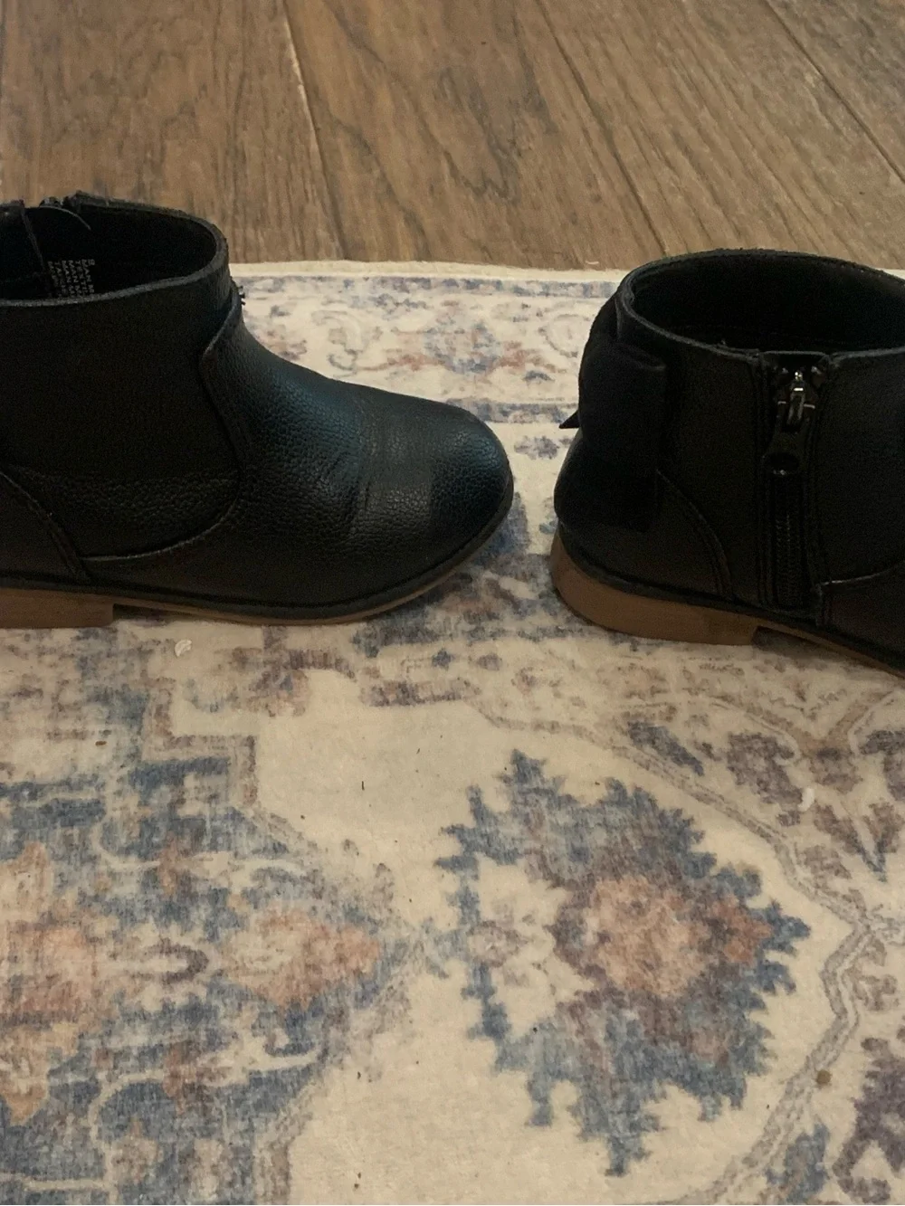 Cat & Jack Black Girls' Ankle Boots